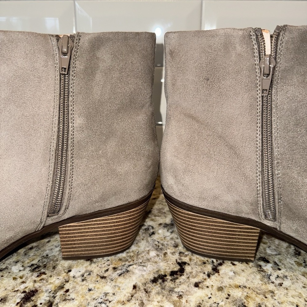 BP Wallis Western Boots Womens 12 Greige Fabric Ankle Stacked Heel Taupe Almond - Picture 5 of 13